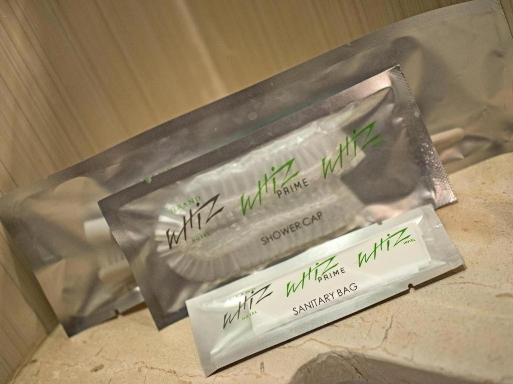 Whiz Prime Hotel Darmo Harapan สุราบายา ภายนอก รูปภาพ