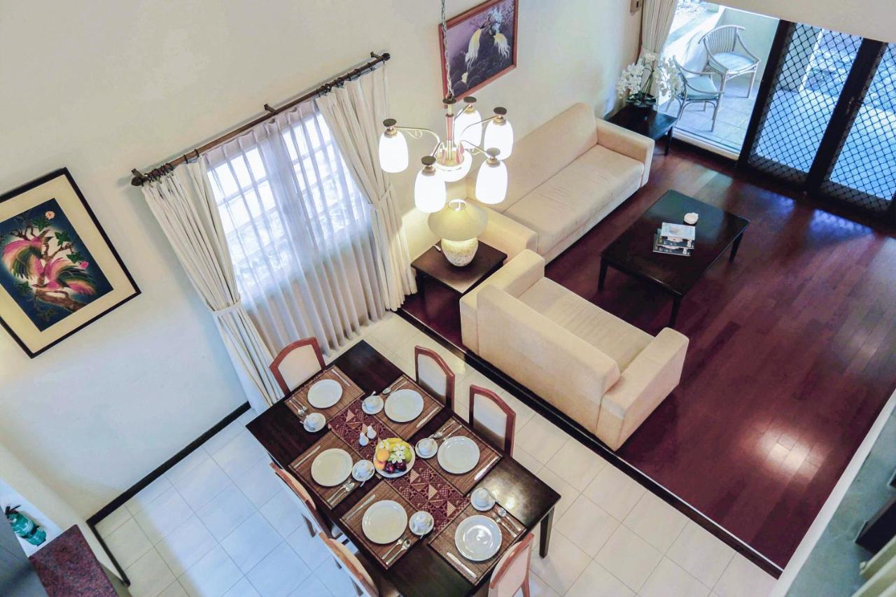 Whiz Prime Hotel Darmo Harapan สุราบายา ภายนอก รูปภาพ